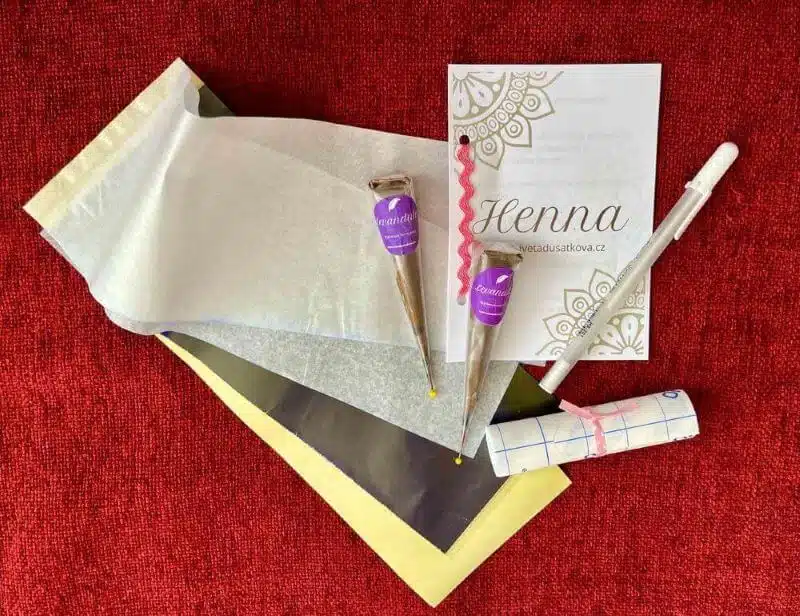 henna-papír-tužka-náplast